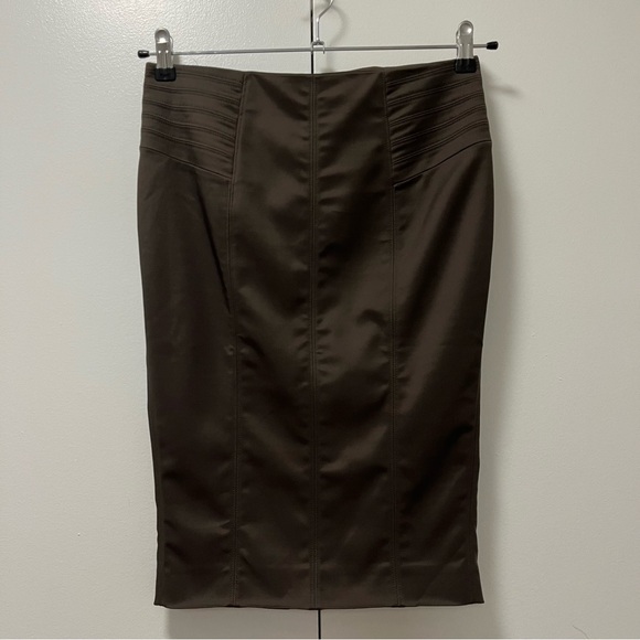 Vintage GUCCI khaki pencil skirt size 40 - Picture 2 of 12